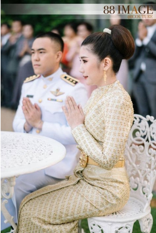 ชุดไทยบรมพิมาน - ชุดไทยที่นิยมใส่ในงานแต่งงาน 