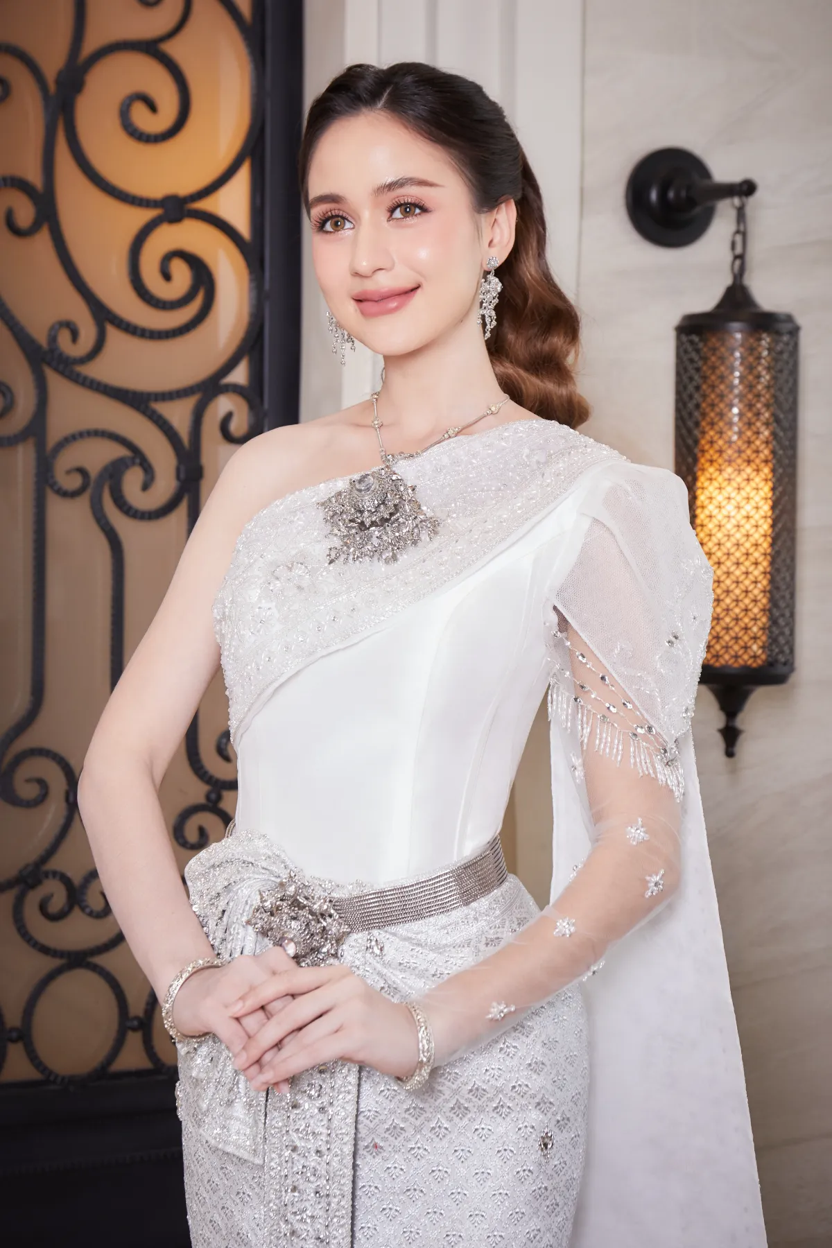 ร้านชุดแต่งงาน 88 Image Studio‍ บริการเช่าชุดแต่งงานไทย ชุดไทยประยุกต์ ชุดหมั้นไทย