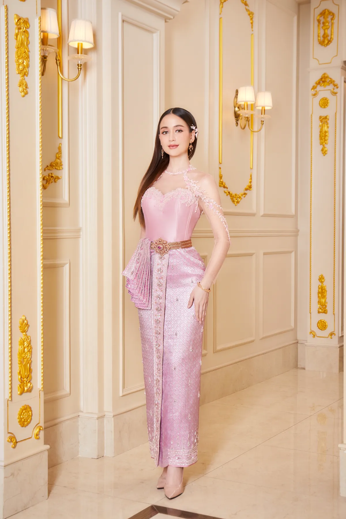 ร้านชุดแต่งงาน 88 Image Studio‍ บริการเช่าชุดแต่งงานไทย ชุดไทยประยุกต์ ชุดหมั้นไทย
