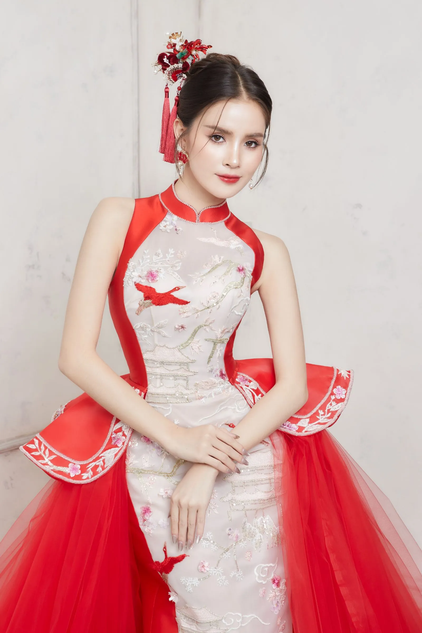 ร้านชุดแต่งงาน 88 Image Studio เช่าชุดแต่งงาน ชุดเจ้าสาว เรียบหรู ดูแพง | มีชุดแต่งงานหลายแบบให้เลือก