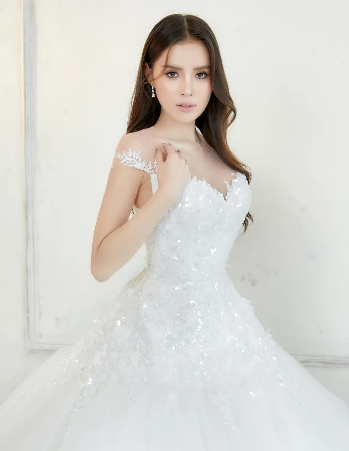 ร้านชุดแต่งงานไทยสากล - 88 IMAGE | Wedding Studio & Planner Bangkok