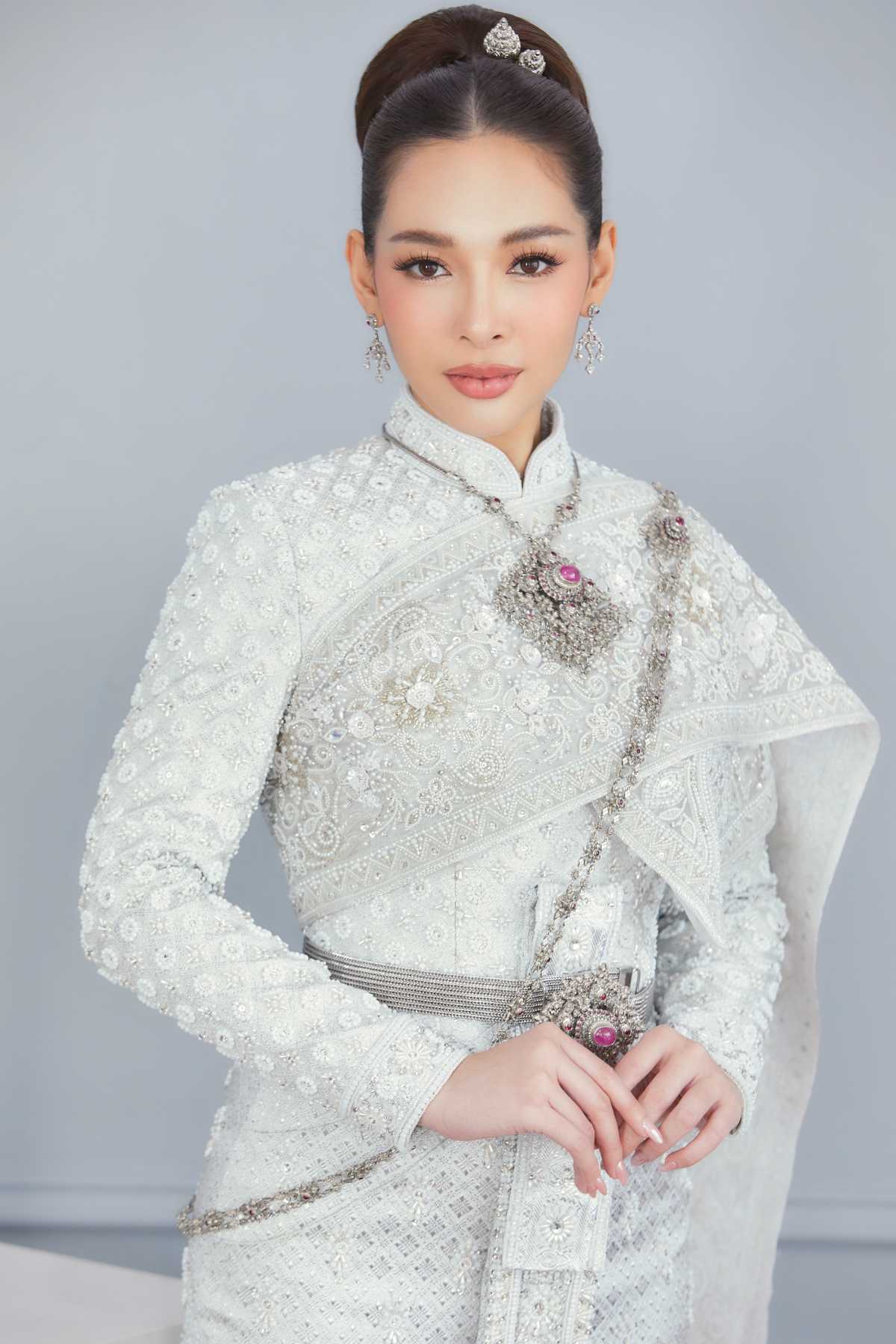จ้างออแกไนซ์ งานแต่ง, เช่าชุดไทย แต่งงาน