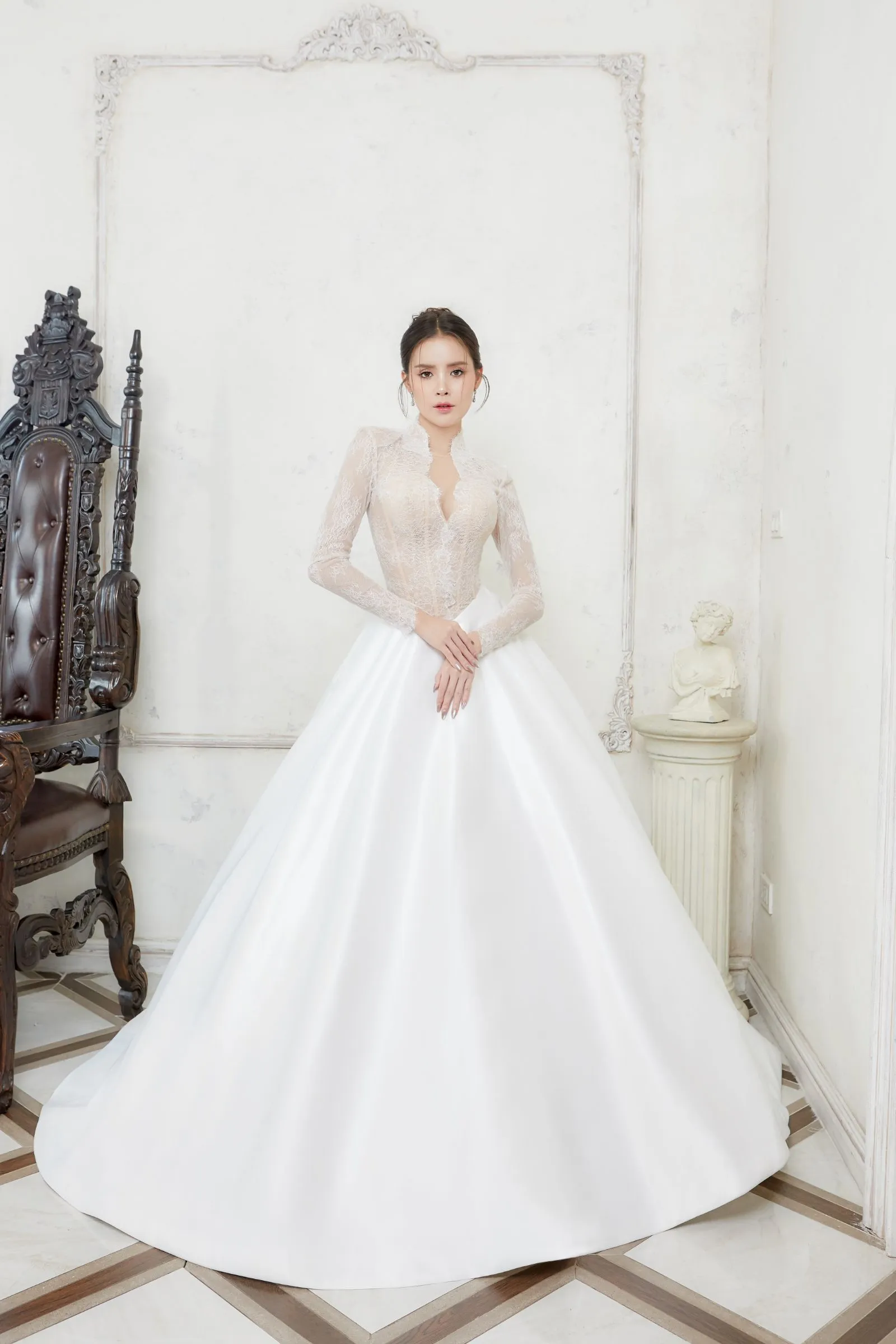 ร้านชุดแต่งงาน 88 Image Studio เช่าชุดแต่งงาน ชุดเจ้าสาว เรียบหรู ดูแพง | มีชุดแต่งงานหลายแบบให้เลือก