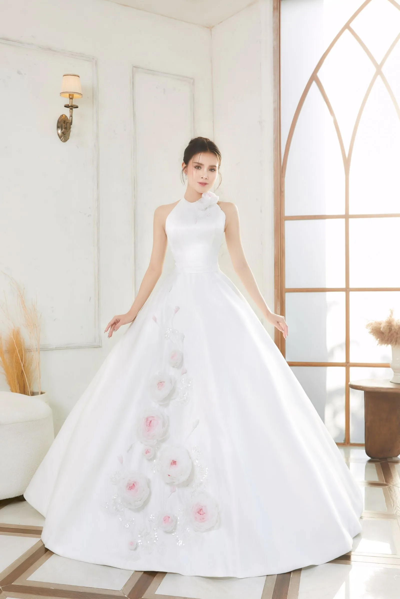 ร้านชุดแต่งงาน 88 Image Studio เช่าชุดแต่งงาน ชุดเจ้าสาว เรียบหรู ดูแพง | มีชุดแต่งงานหลายแบบให้เลือก